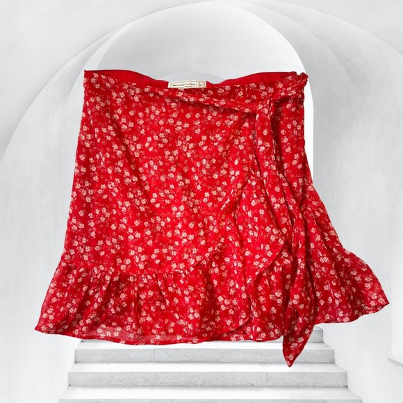 Abercrombie & Fitch Dresses & Skirts - Abercrombie & Fitch Floral Faux Wrap Skirt Red White Size L